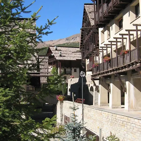 La Piazza Abeti Betulle 3*